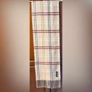 6/$20 Steve Madden Light pink/burgundy/gray/tan fringe acrylic scarf imported